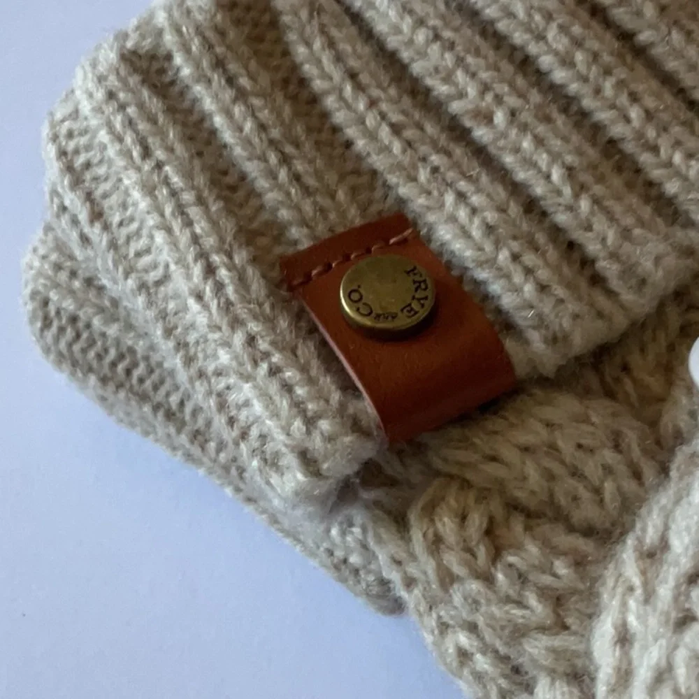 Frye pop top